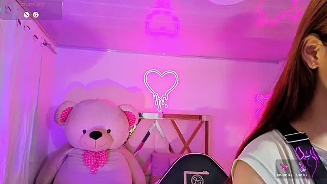 Snapshot of Laylafoxy_tay chatting on 09/15/25, 04:01 Laylafoxy tay online show from 09/15/25, 04:01