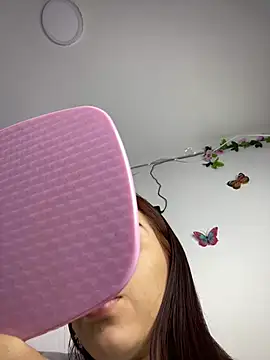 Snapshot of Im_Valen_Cute chatting on 01/22/25, 12:27 Im Valen Cute online show from 01/22/25, 12:27