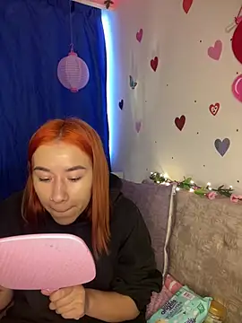 Snapshot of Im_Valen_Cute chatting on 02/20/25, 10:26 Im Valen Cute online show from 02/20/25, 10:26