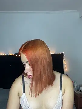 Snapshot of Im_Valen_Cute chatting on 02/22/25, 02:17 Im Valen Cute online show from 02/22/25, 02:17