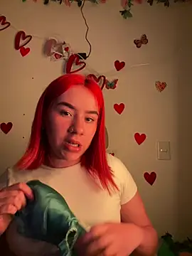 Snapshot of Im_Valen_Cute chatting on 03/03/25, 12:26 Im Valen Cute online show from 03/03/25, 12:26