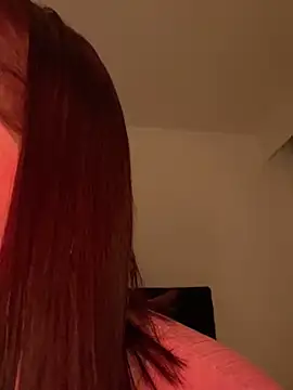 Snapshot of Im_Valen_Cute chatting on 03/19/25, 11:36 Im Valen Cute online show from 03/19/25, 11:36