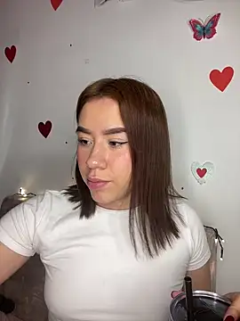 Snapshot of Im_Valen_Cute chatting on 03/20/25, 11:12 Im Valen Cute online show from 03/20/25, 11:12