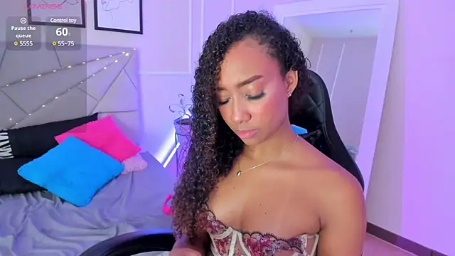 Snapshot of Amber__Sanchez chatting on 01/19/25, 07:46 Amber  Sanchez online show from 01/19/25, 07:46