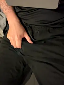 Dan8736 online show from 11/24/25, 07:13