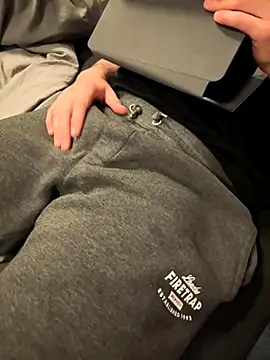 Dan8736 online show from 12/02/25, 08:15