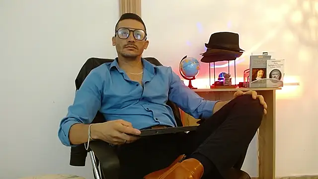 Reiko 85  online show from 11/04/25, 03:11