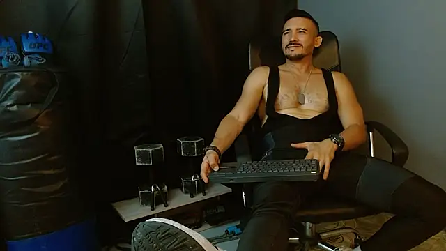 Reiko 85  online show from 03/09/26, 02:43