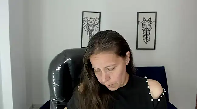 Milf karlye online show from 12/07/24, 04:53