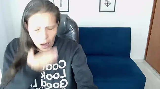 Milf karlye online show from 12/10/24, 10:06