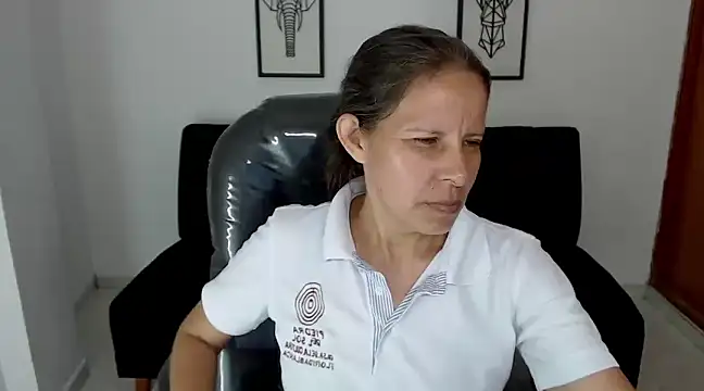 Milf karlye online show from 12/20/24, 03:14