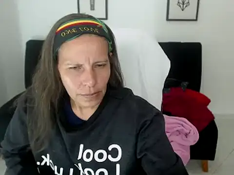 Milf karlye online show from 02/01/25, 05:07