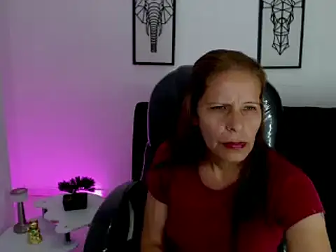 Milf karlye online show from 02/14/25, 05:30