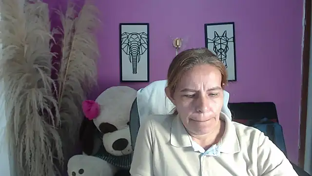 Milf karlye online show from 09/30/25, 01:10