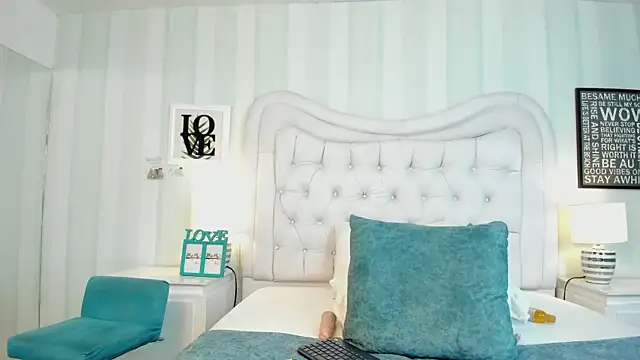 MonserratPeters online show from 01/21/25, 11:02