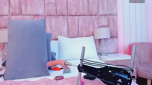 MonserratPeters online show from 03/22/25, 07:42