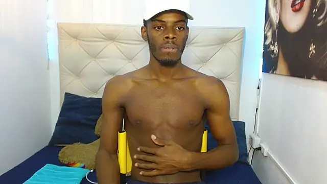 Snapshot of royce_ebony chatting on 02/22/25, 02:39 royce ebony online show from 02/22/25, 02:39