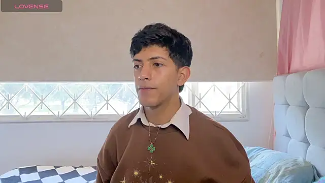 teobowny  online show from 11/16/25, 04:01