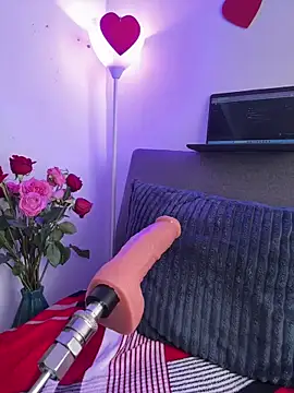 Liulee online show from 02/15/26, 04:14