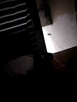 Topezinho123 online show from 12/21/25, 04:41