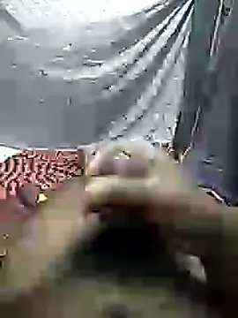 mallucallboy2104 online show from 02/17/25, 07:42