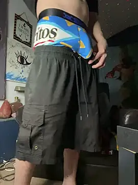 Snapshot of bootymunch333r chatting on 01/01/25, 11:27 bootymunch333r online show from 01/01/25, 11:27