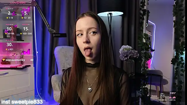 Anal Girl  online show from 03/24/26, 04:34