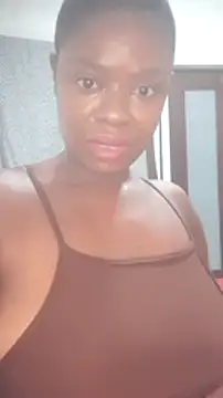 Luciouslips00 online show from 01/04/25, 09:20