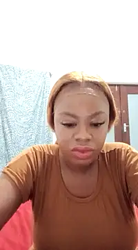 Luciouslips00 online show from 01/22/25, 05:28