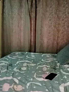 Luciouslips00 online show from 09/08/25, 03:11