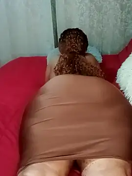 Luciouslips00 online show from 09/28/25, 03:50