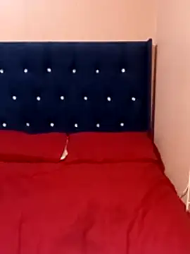 Luciouslips00 online show from 02/19/26, 09:44