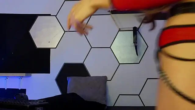 haileycat online show from 02/09/25, 02:38