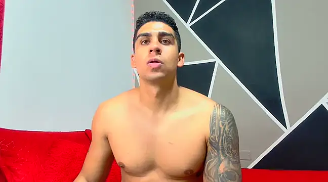 Snapshot of astrom_greyy chatting on 02/09/25, 01:22 astrom greyy online show from 02/09/25, 01:22