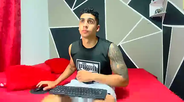 Snapshot of astrom_greyy chatting on 03/18/25, 09:53 astrom greyy online show from 03/18/25, 09:53