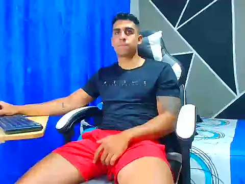 Snapshot of astrom_greyy chatting on 09/26/25, 07:51 astrom greyy online show from 09/26/25, 07:51