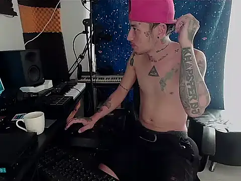 patrik tattoo  online show from 12/09/24, 06:25