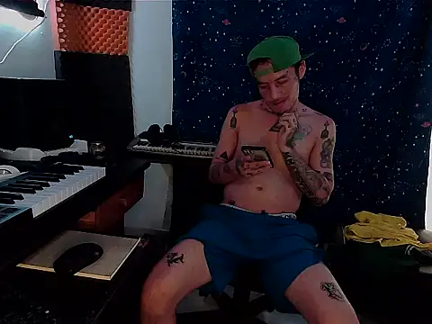 patrik tattoo  online show from 02/13/25, 12:32