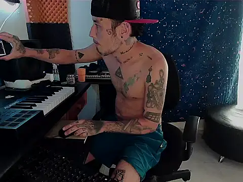 patrik tattoo  online show from 02/17/25, 08:04