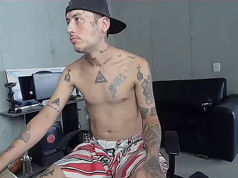 patrik tattoo  online show from 02/24/26, 04:27