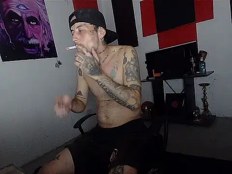 patrik tattoo  online show from 05/01/26, 06:18