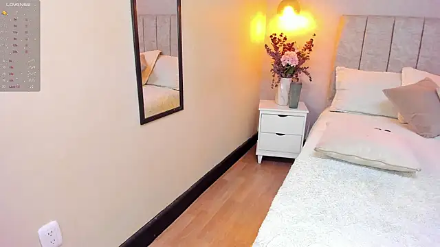 tutu milf online show from 03/04/25, 07:11