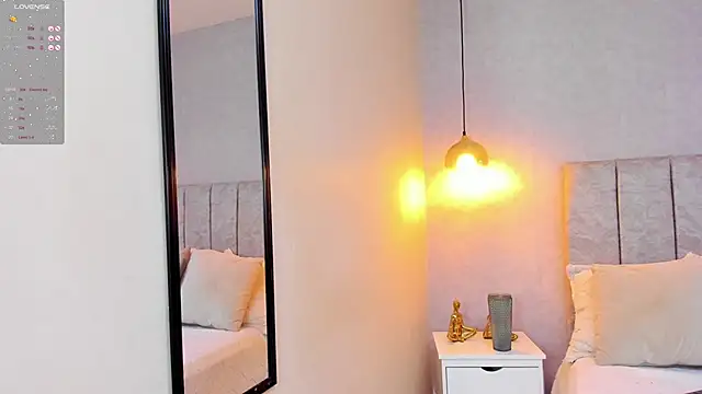 tutu milf online show from 03/19/25, 10:20