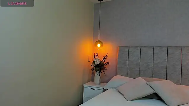 tutu milf online show from 03/22/25, 06:47