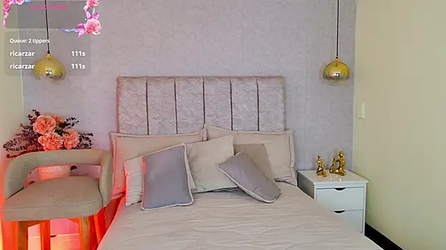 tutu milf online show from 04/17/26, 07:06