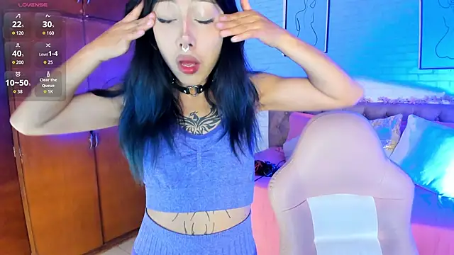 Kitty Pam online show from 11/17/25, 08:47