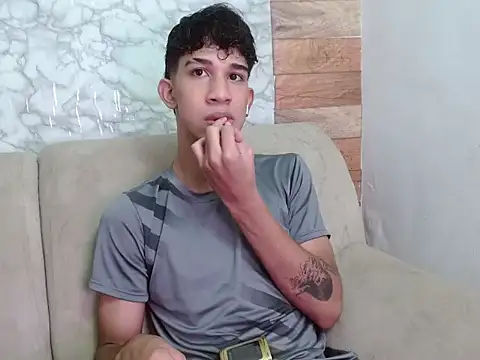 Snapshot of hares_mds chatting on 11/27/25, 01:35 hares mds online show from 11/27/25, 01:35