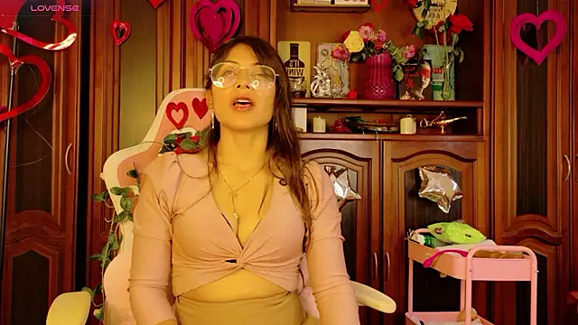 Jade Zephyra online show from 02/16/26, 08:16