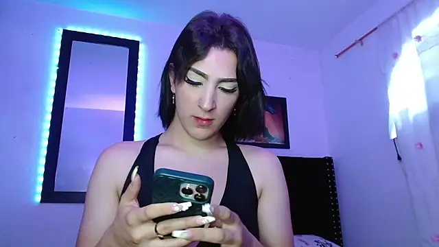 Snapshot of Triana_Damelio chatting on 09/25/25, 02:21 Triana Damelio online show from 09/25/25, 02:21