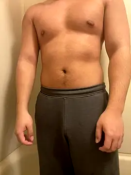 Snapshot of YU-KI00 chatting on 11/09/25, 12:58 YU-KI00 online show from 11/09/25, 12:58